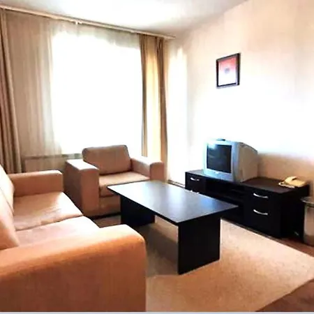 дупката на чичо кърт On The Gondola Main Ski Lift Apartment *